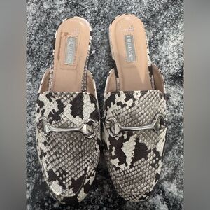 Snake print loafers